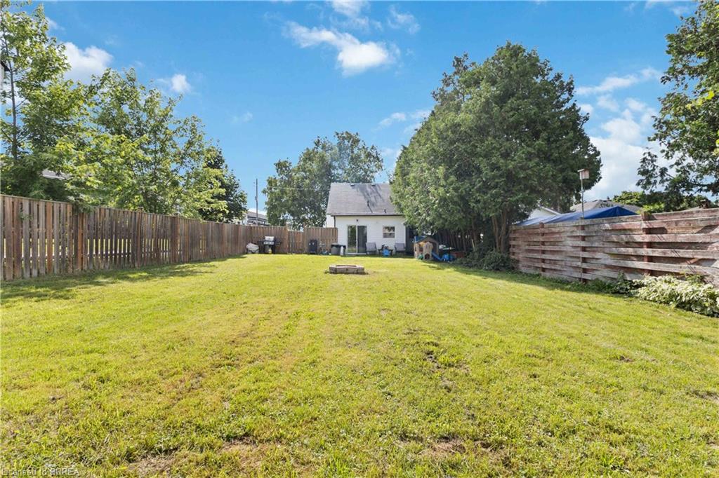 24 John Street Property Photo 45