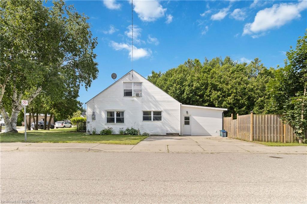 24 John Street Property Photo 46
