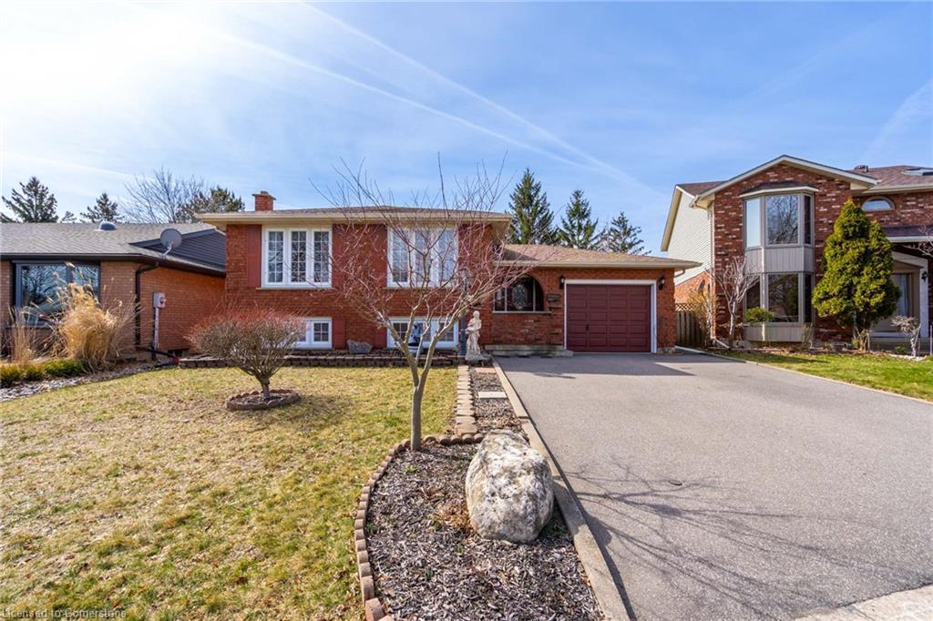 7 Fox Run Property Photo