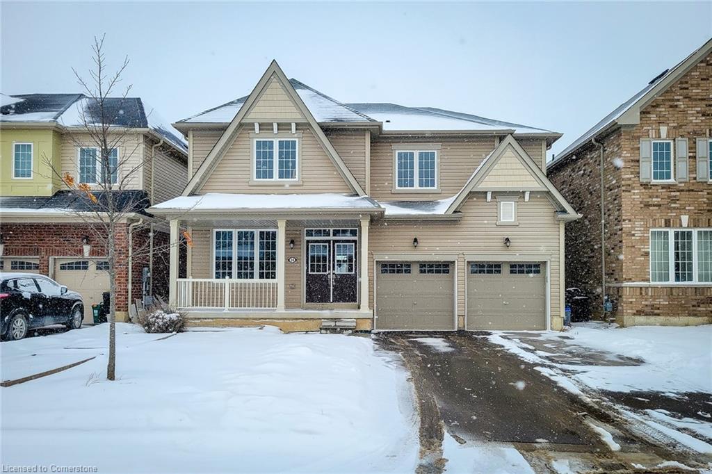 24 Esther Crescent Property Photo 1