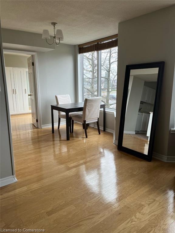 306-200 Limeridge Road W Property Photo 5