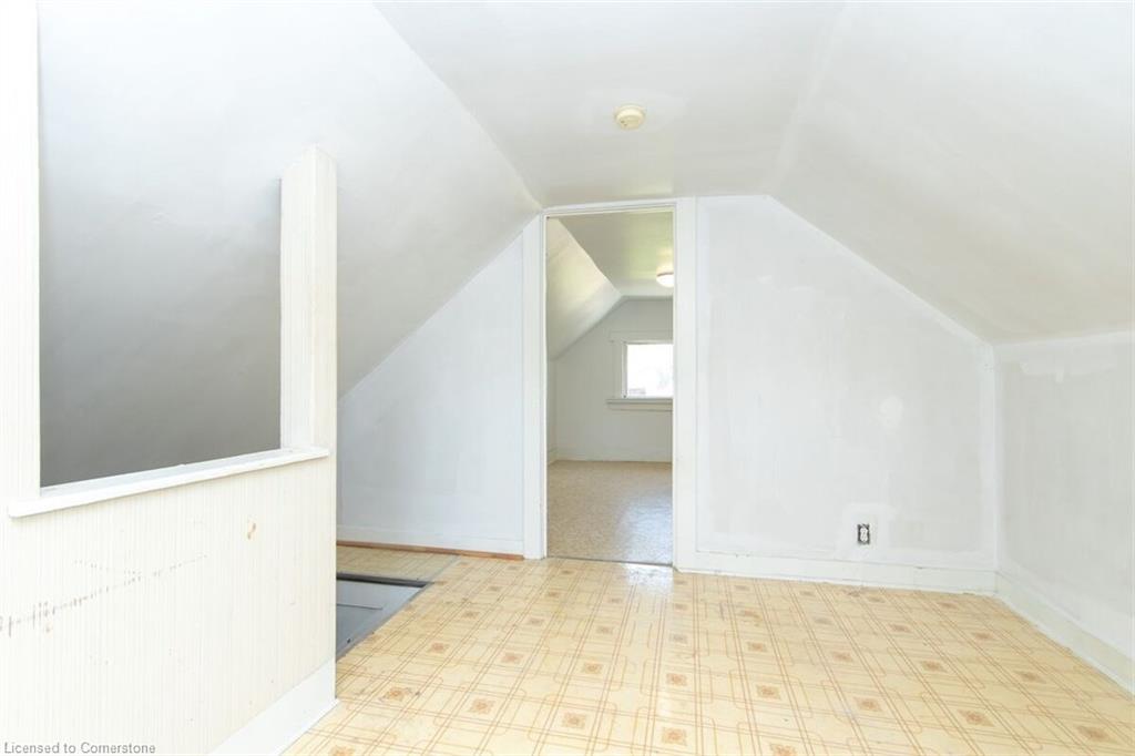 269 Edgemont Street S Property Photo 7