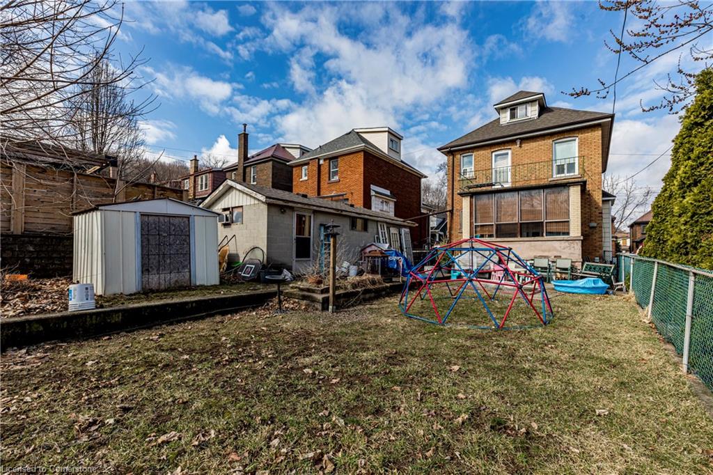 269 Edgemont Street S Property Photo 8