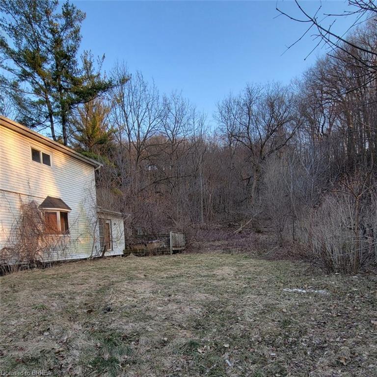 1110 Wilson Street E Property Photo 4