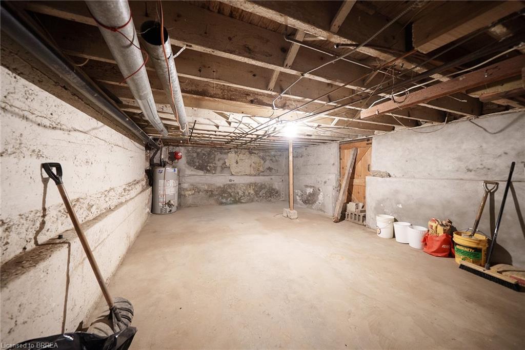 215 Grand River Avenue Property Photo 25