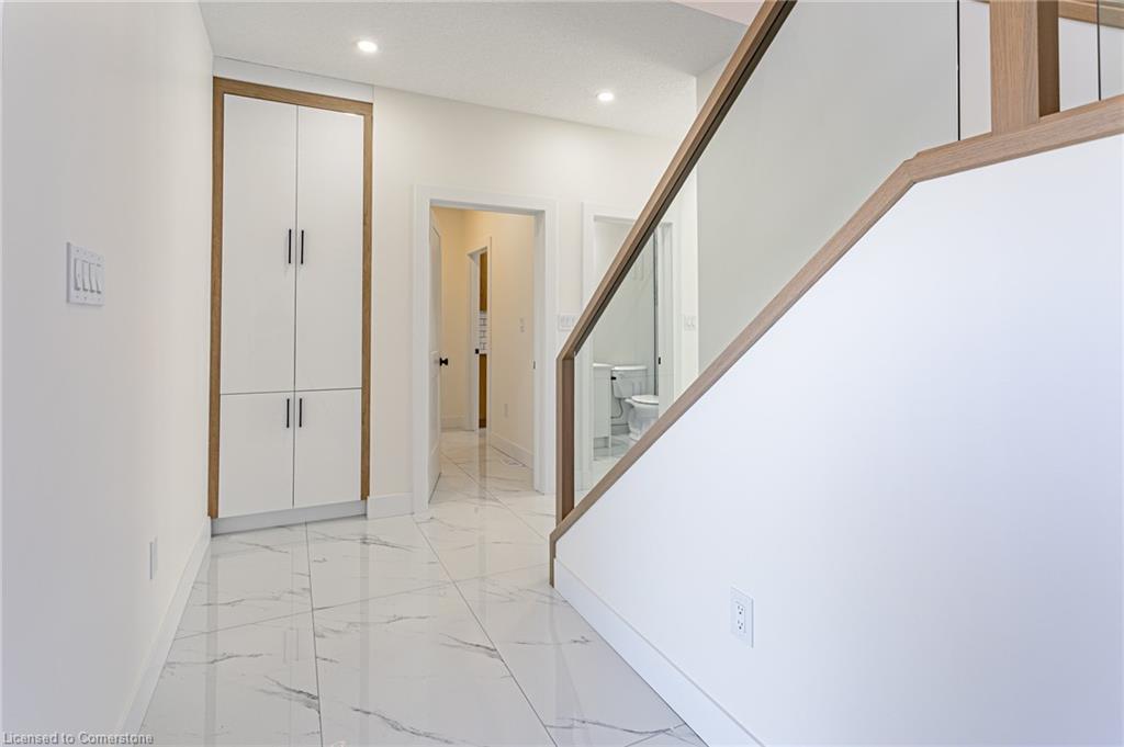 1187 Hobbs Drive Property Photo 3