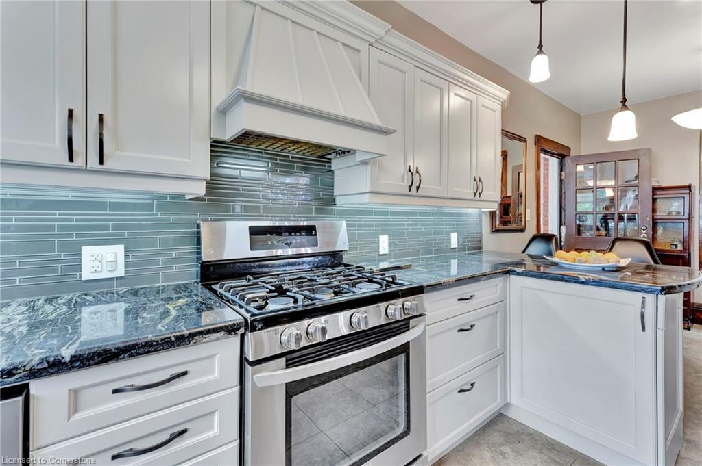 2038 Governors Road Property Photo 12