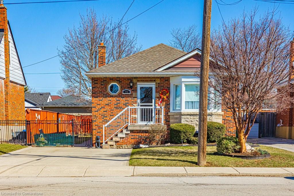 773 Queensdale Avenue Property Photo 3