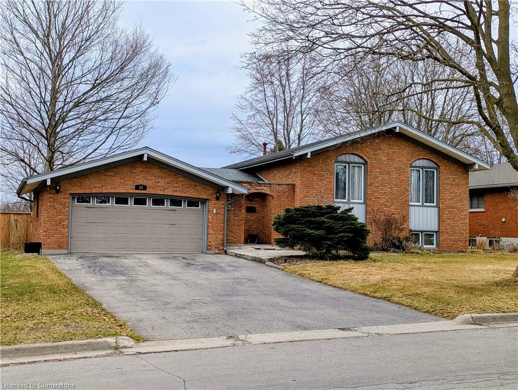 53 Berkley Crescent Property Photo