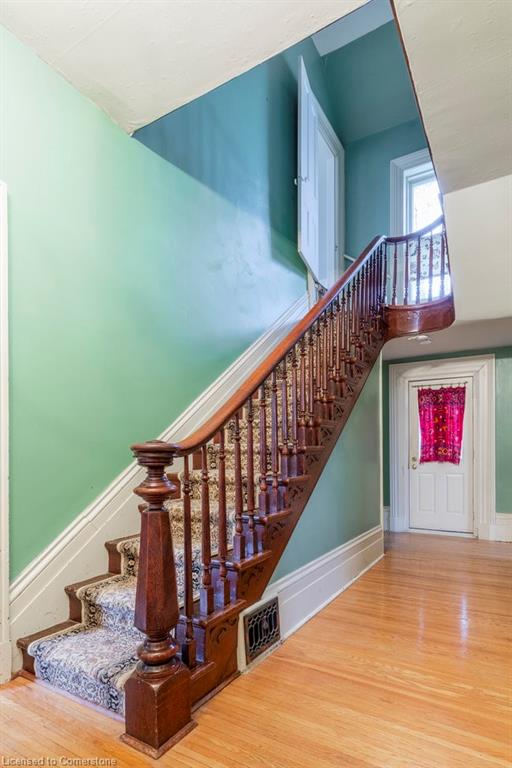 340 Dundas Street E Property Photo 12