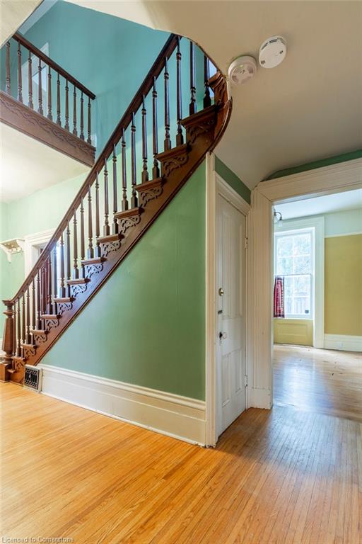 340 Dundas Street E Property Photo 13