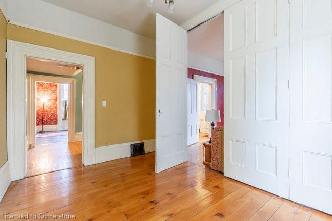340 Dundas Street E Property Photo 17