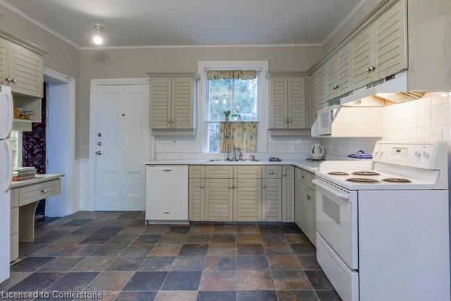 340 Dundas Street E Property Photo 27