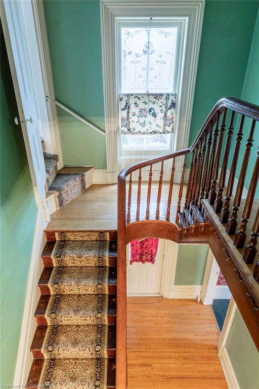 340 Dundas Street E Property Photo 32