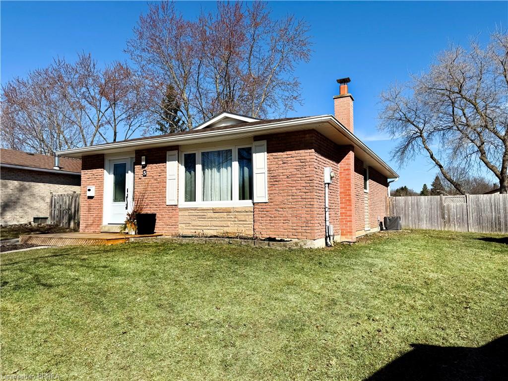 5 Thistledown Drive Property Photo