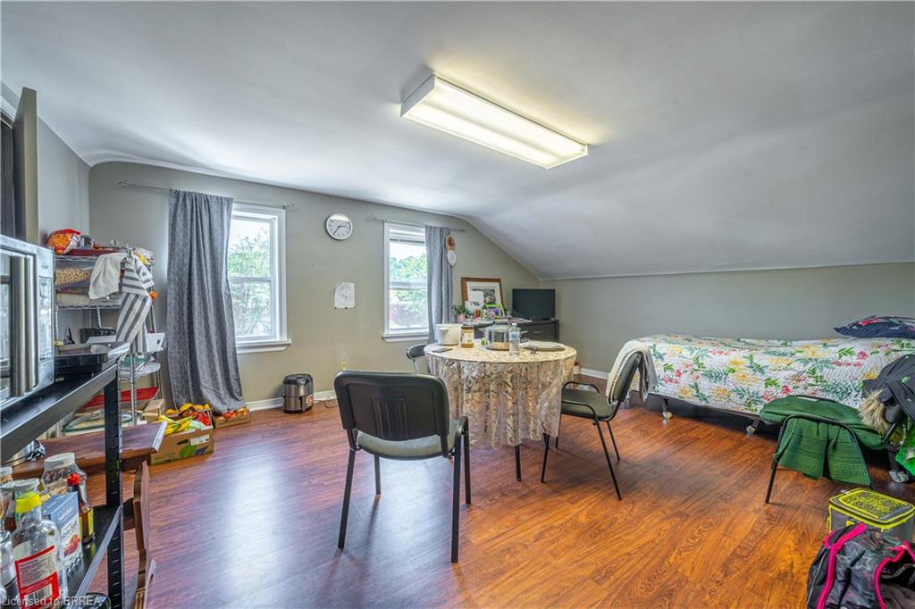 20 William Street Property Photo 4