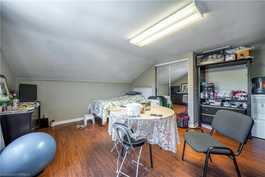 20 William Street Property Photo 5