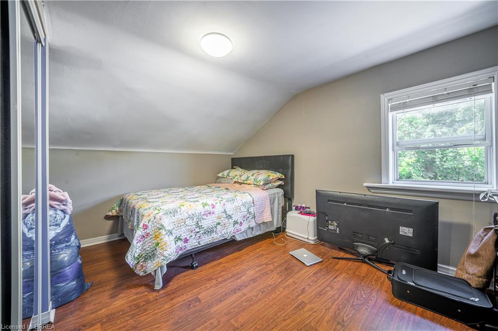 20 William Street Property Photo 7