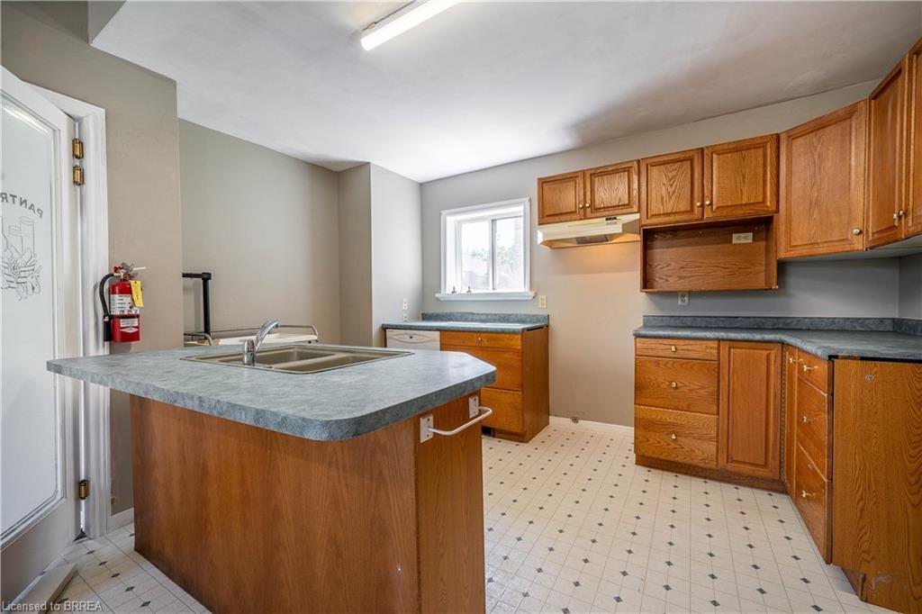 20 William Street Property Photo 12