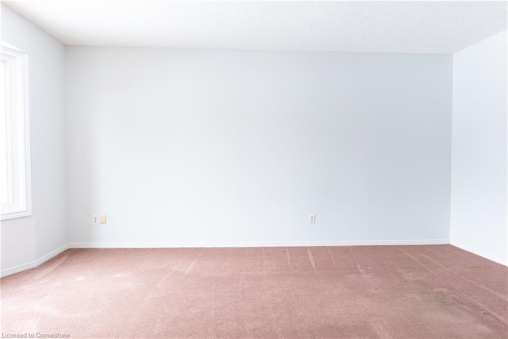3050 Plum Tree Crescent Property Photo 6