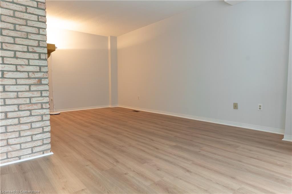 3050 Plum Tree Crescent Property Photo 10