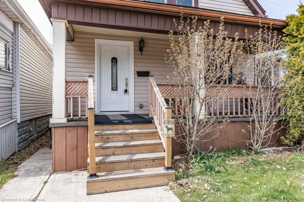 99 Robins Avenue Property Photo 2
