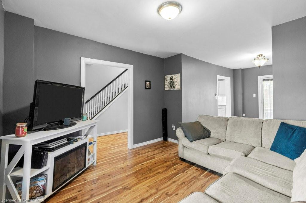 99 Robins Avenue Property Photo 7