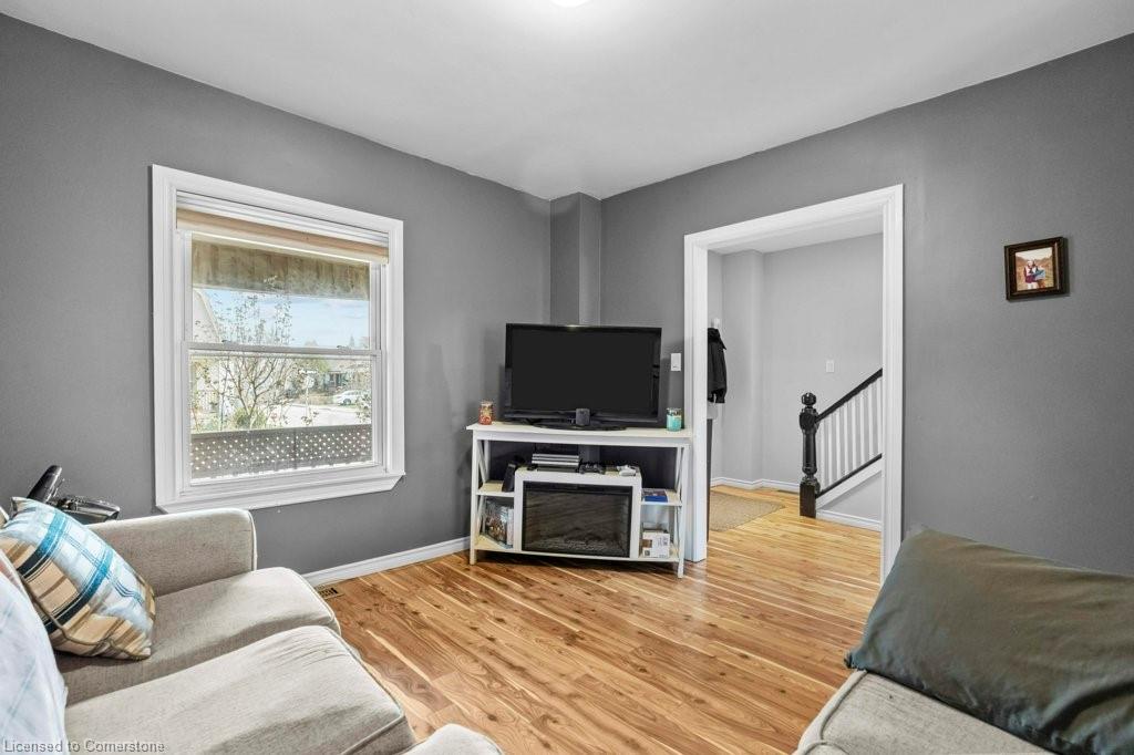 99 Robins Avenue Property Photo 8