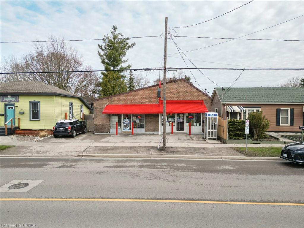 215 Grand River Avenue Property Photo