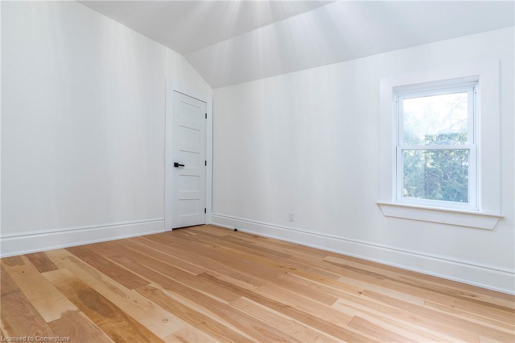 237 Main Street E Property Photo 21