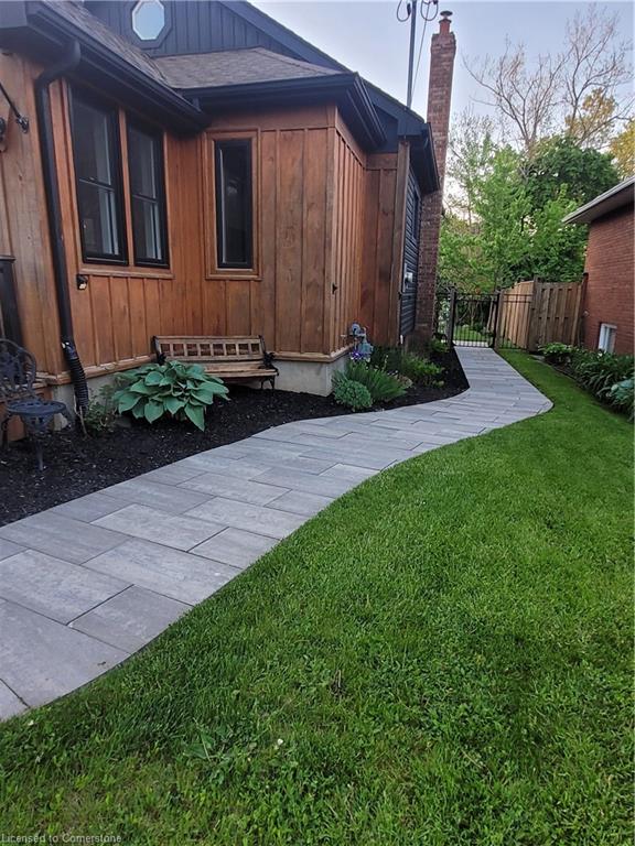 33 Rosedale Avenue Property Photo 2