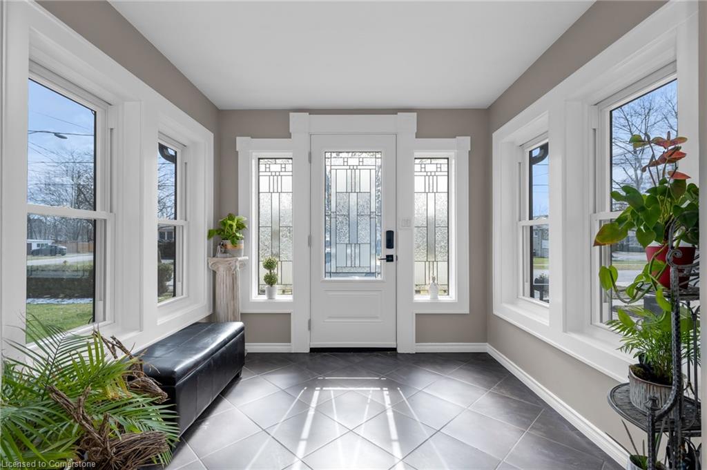33 Rosedale Avenue Property Photo 3