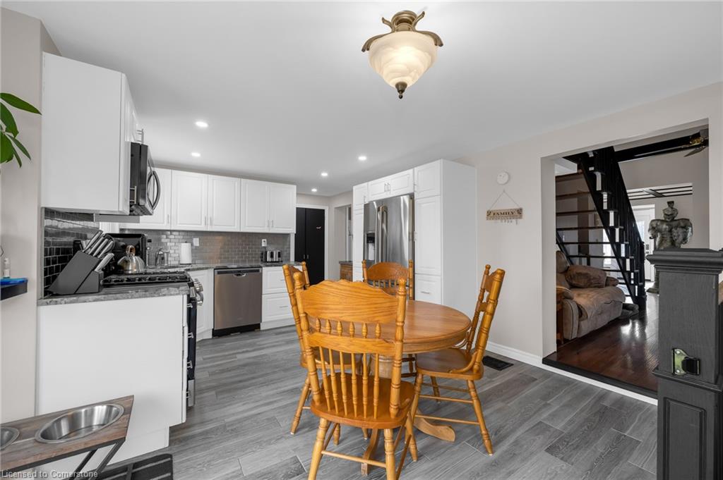 33 Rosedale Avenue Property Photo 9