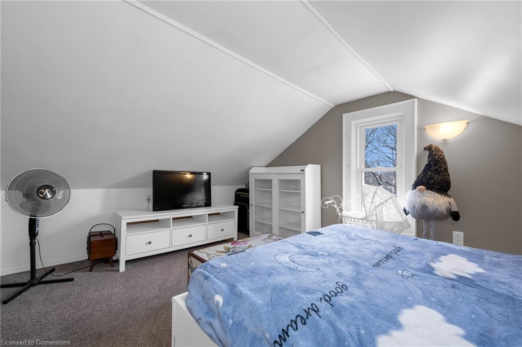 33 Rosedale Avenue Property Photo 15