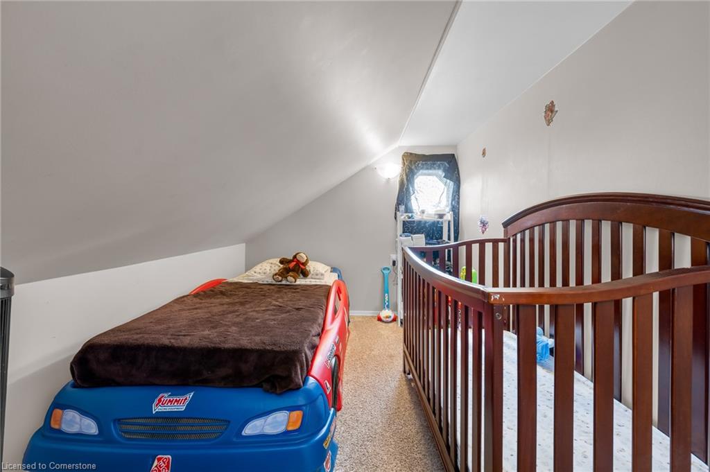 33 Rosedale Avenue Property Photo 16