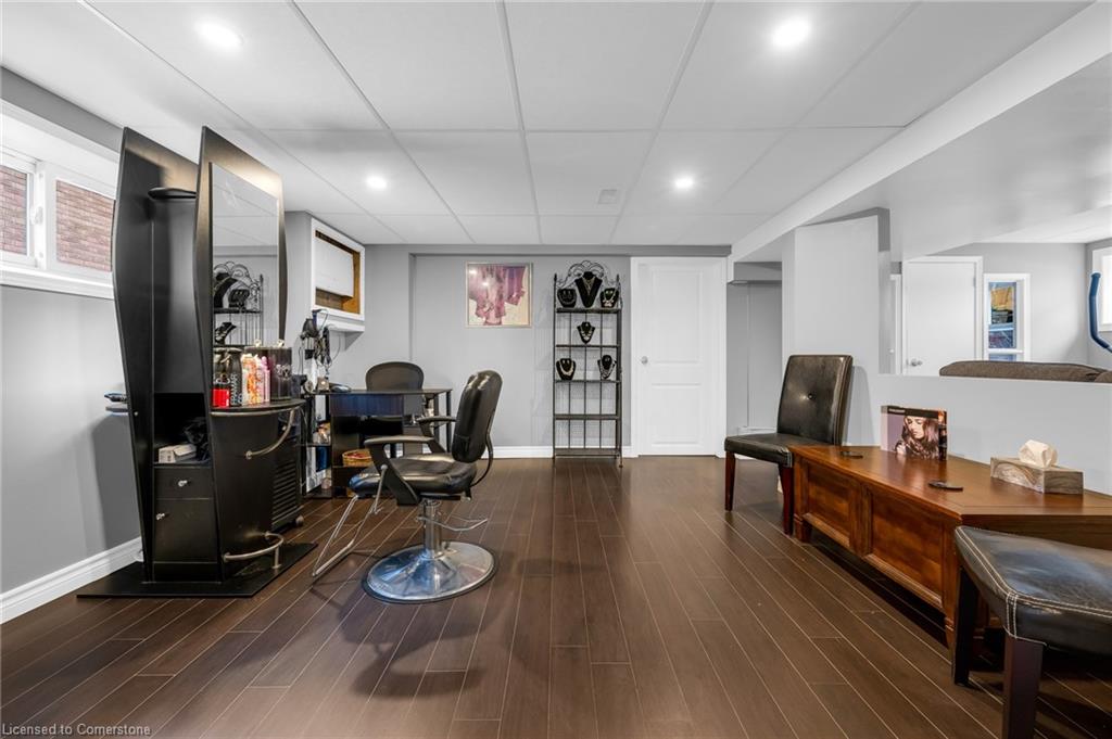33 Rosedale Avenue Property Photo 21