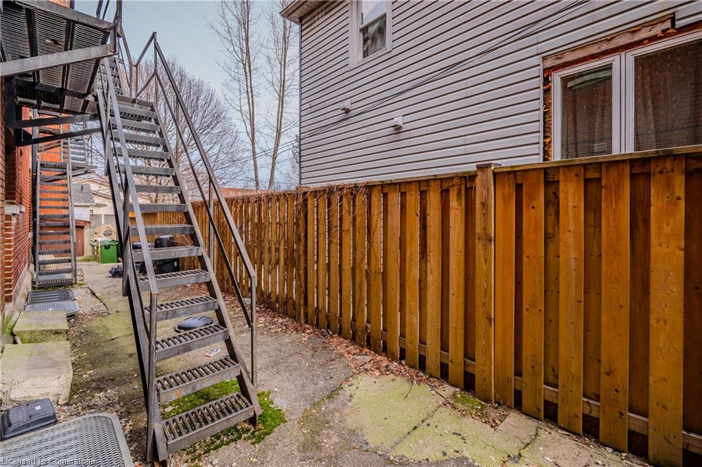 41 Albert Street Property Photo 35
