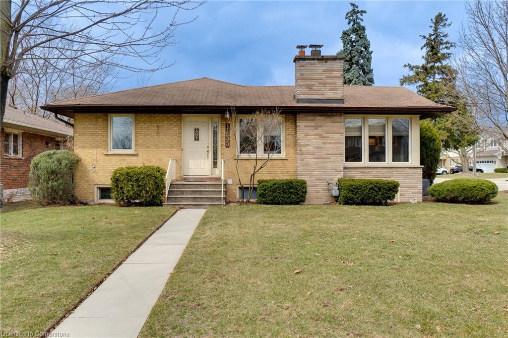 1435 Alfred Crescent Property Photo 1