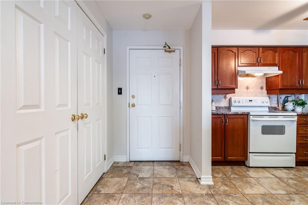 301-391 Plains Road E Property Photo 7