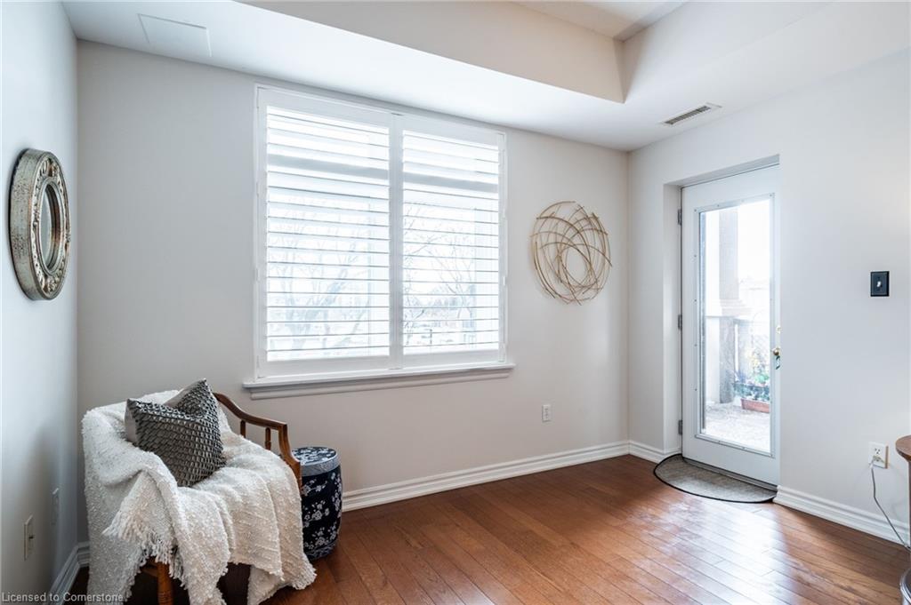 301-391 Plains Road E Property Photo 17