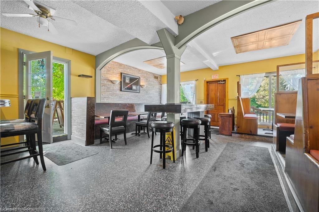 785 Canboro Road Property Photo 4