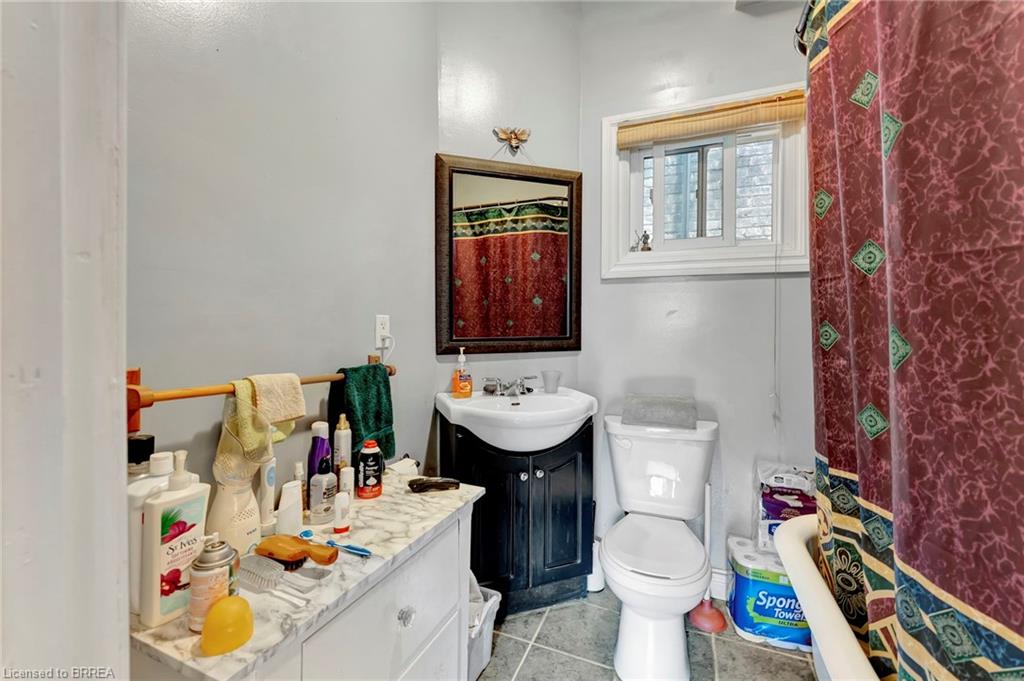 39 Port Street Property Photo 9