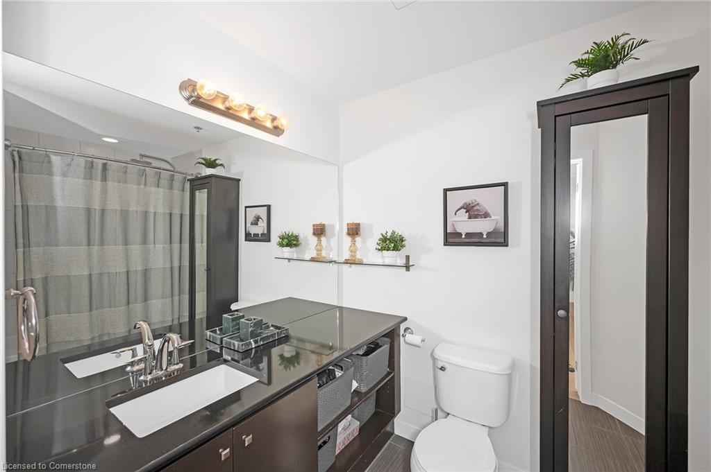 711-90 Charlton Avenue W Property Photo 19