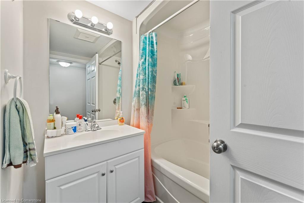 21 Front Street Property Photo 16