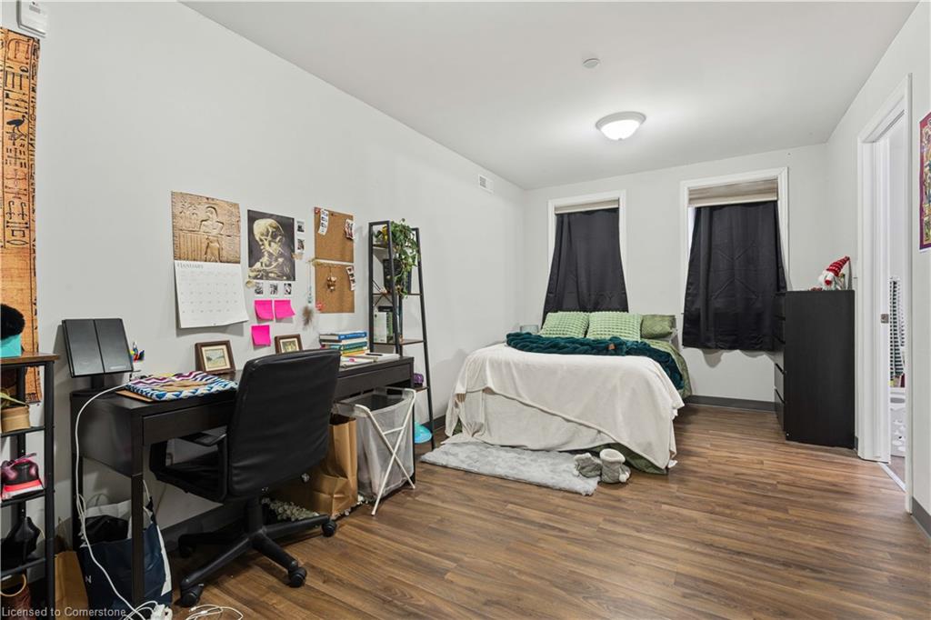 21 Front Street Property Photo 29