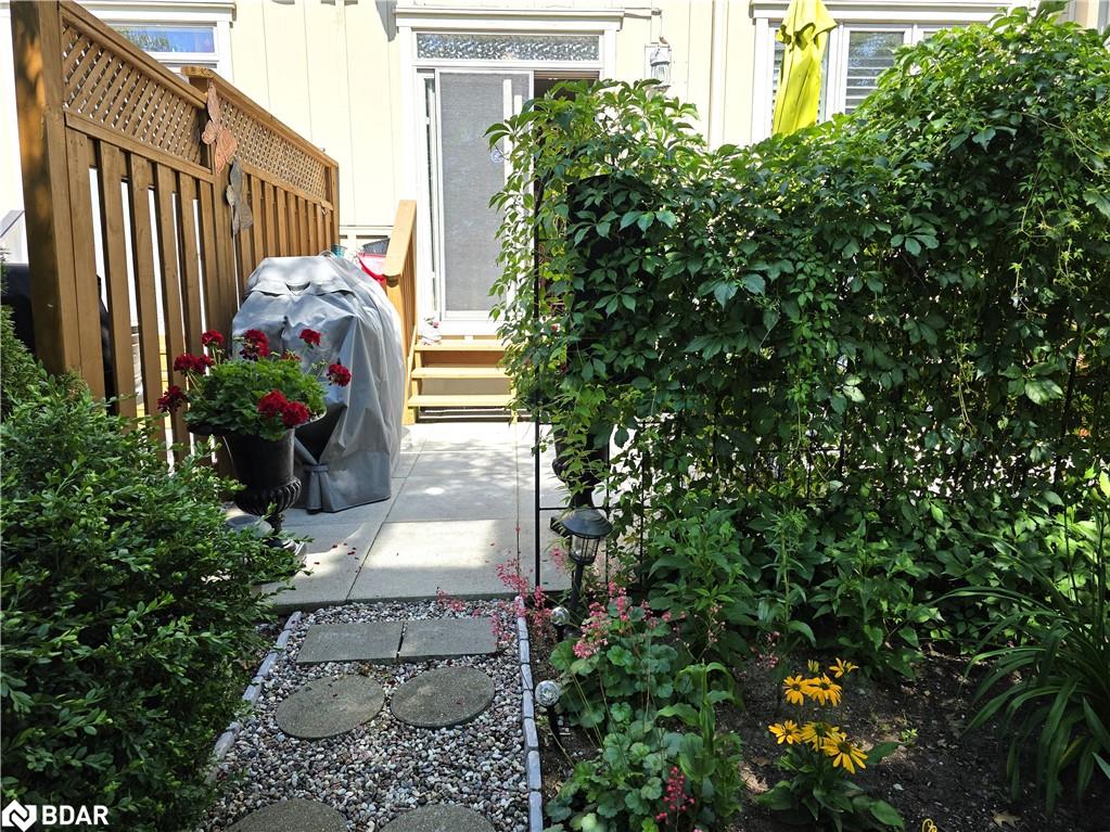 34 Savannah Crescent Property Photo 16