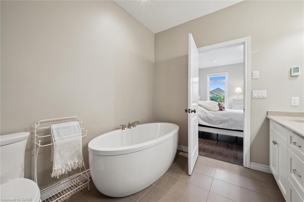 10 Chestnut Drive Property Photo 21