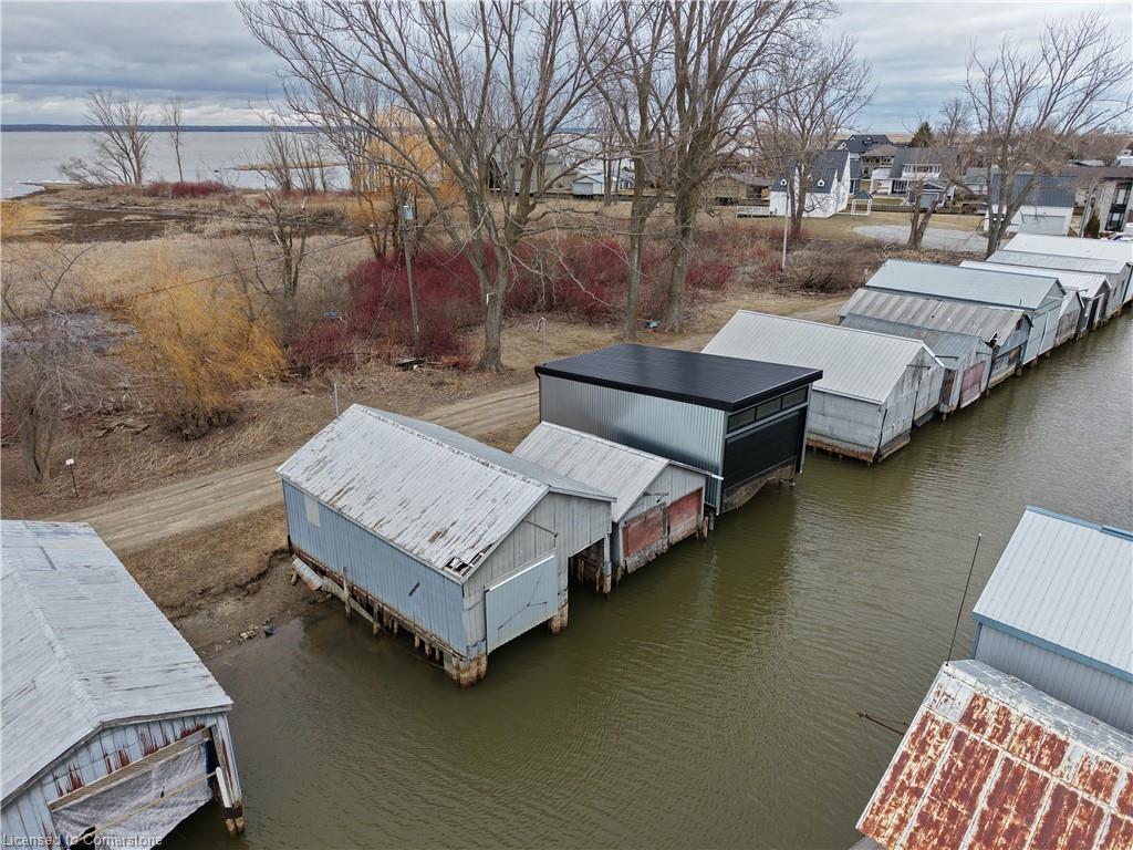 11 Boathouse Lane Property Photo 4
