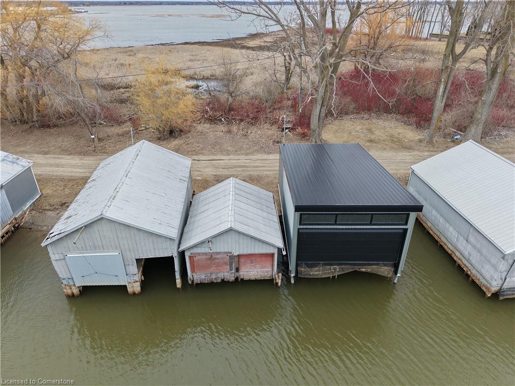 11 Boathouse Lane Property Photo 6