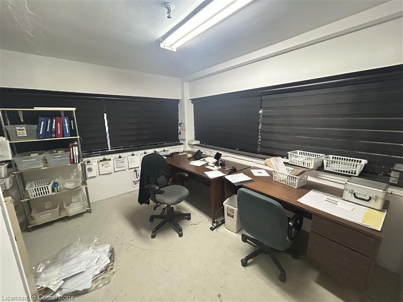 276 Kenilworth Avenue N Property Photo 17